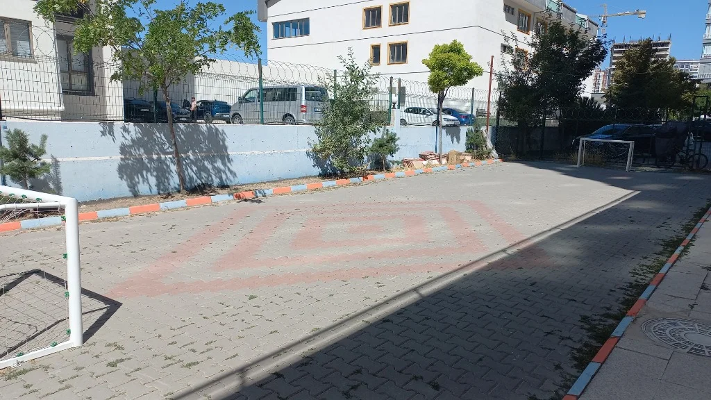 Batıkent Polinom Açık Hava Dinlenme Alanı